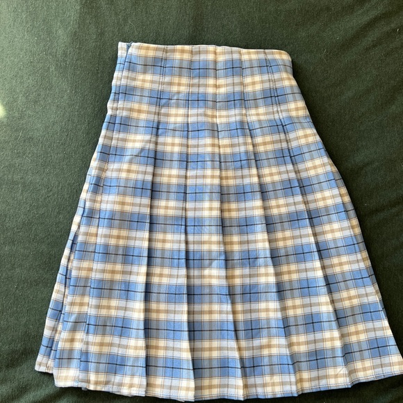 Skirt - Picture 3 of 3